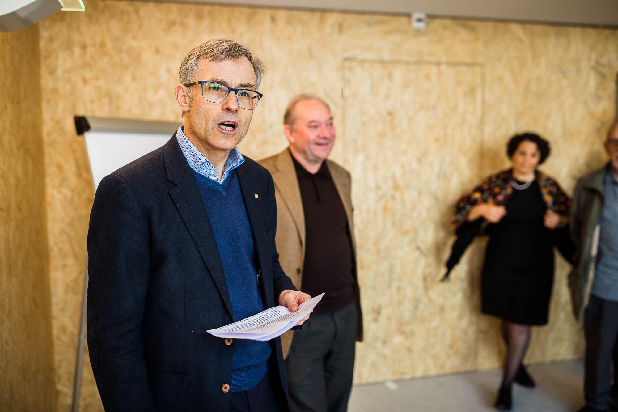 Export x3 1DX23073 Business 2020 Opening MOBI